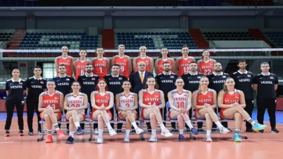 A Milli Kadın Voleybol Takımı, basın mensuplarıyla buluştu