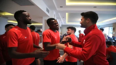 Sivasspor’da Ali Şaşal Vural’a sürpriz doğum günü kutlaması