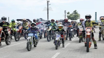 Sakarya’da sahilde Kum Enduro Yarışları yapıldı