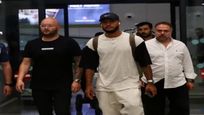 Fenerbahçe’nin prensip anlaşmasına vardığı Joshua King, İstanbul’a geldi