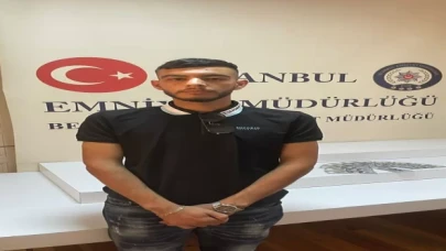 Beyoğlu’nda otel odasından sahte dolar atan kişi yakalandı