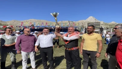 15. Gökbel Yaylası Yağlı Güreşleri’nde başpehlivanlığı Cengizhan Şimşek kazandı