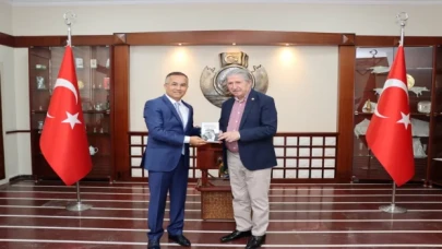 Cumhurbaşkanlığı YİK Üyesi Köksal Toptan, Rize’de ziyaretlerde bulundu