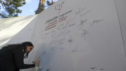 Emine Erdoğan, ”Barış Konseri”nin mimarı Filistinli müzisyenler ve CSO sanatçılarıyla buluştu