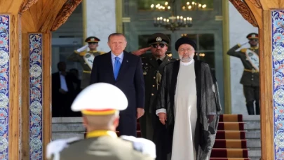 Cumhurbaşkanı Erdoğan, İran Cumhurbaşkanı Reisi ile görüştü