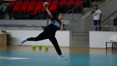 Bingöllü kız sporcuların hedefi hentbolda ayyıldızlı forma