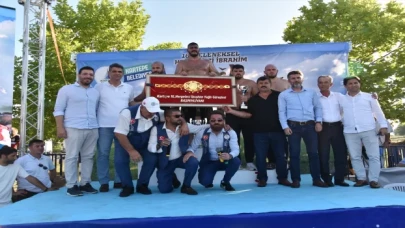 Hergeleci İbrahim Yağlı Pehlivan Güreşleri’nde Tanju Gemici başpehlivan oldu