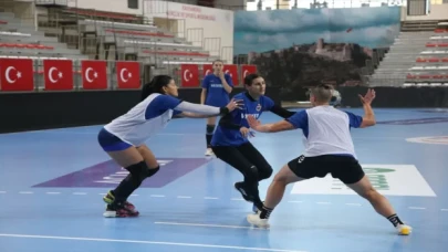 Kastamonu Belediyespor Hentbol Takımı, Şampiyonlar Ligi hazırlıklarını sürdürüyor