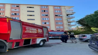 Kartal’da 7 katlı binada çıkan yangın söndürüldü