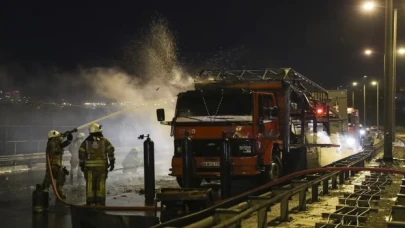 TEM Otoyolu’nda oksijen tüpü yüklü kamyon yandı