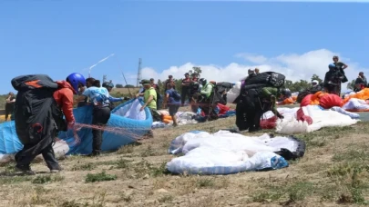 Türkiye Yamaç Paraşütü Mesafe Şampiyonası Tokat’ta sürüyor