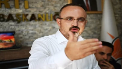 AK Parti Grup Başkanvekili Turan, partisinin Gökçeada İlçe Başkanlığını ziyaret etti: