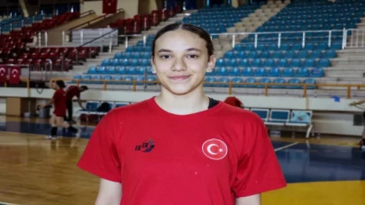 Adasokağı’nın oyuncuları, milli formayla da başarıya koşmak istiyorlar