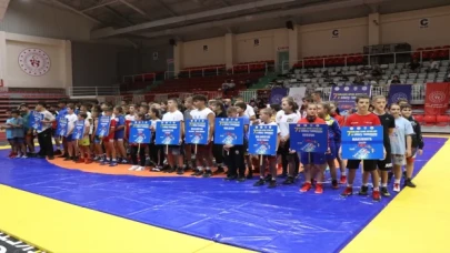 7. Balkan Spor Oyunları Güreş Turnuvası Yalova’da başladı