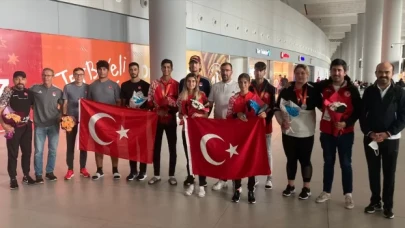Dünya Şampiyonası’nın genç atletleri yurda döndü