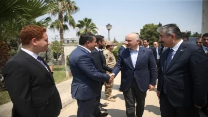 Bakan Karaismailoğlu, AK Parti Osmaniye İl Başkanlığını ziyaretinde konuştu: