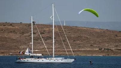 Rüzgar sörfünde Dünya Çocuklar, Gençler ve Masterlar Şampiyonası, İzmir’de başladı
