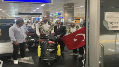 Avrupa ikincisi olan Zıpkınla Balık Avı Milli Takımı, yurda döndü