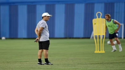 Vincenzo Montella, Adana Demirspor’da istikrarlı başarı istediklerini açıkladı: