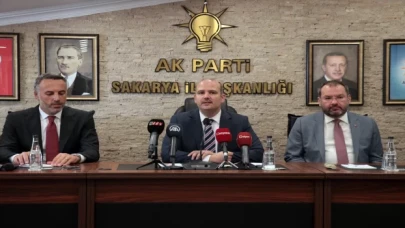 AK Parti Genel Başkan Yardımcısı İleri, Sakarya’da teşkilat üyeleriyle buluştu: