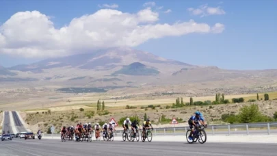 Erciyes Uluslararası Yol ve Dağ Bisikleti Yarışları’nın 4. etabı devam ediyor 