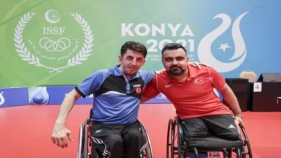 Madalya yolunda rakip, saha dışında dost