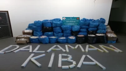 Dalaman’a inen uçaktaki 49 yolcunun valizinden 75 bin 740 paket elektronik sigara kartuşu çıktı 