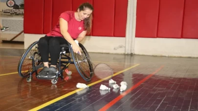 Türkiye şampiyonu para badmintoncu Narin Uluç, dünya şampiyonluğuna hazırlanıyor: