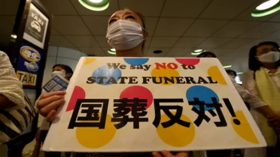 Suikasta uğrayan Abe’ye 1,8 milyon dolarlık cenaze merasimi bütçesi tartışılıyor