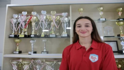 Hiperaktif olduğu için yönlendirildiği cimnastikte başarıdan başarıya koşuyor