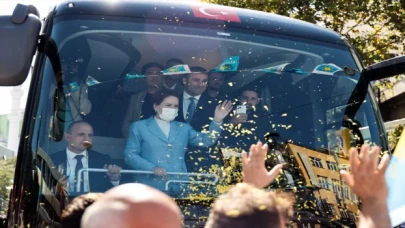 İYİ Parti Genel Başkanı Akşener’den İstanbul’da esnaf ziyareti