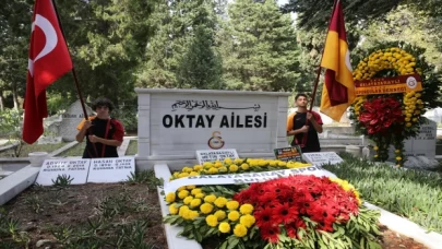 Metin Oktay, vefatının 31. sene dönümünde kabri başında anıldı