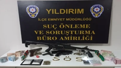 Bursa’da uyuşturucu ticareti yaptıkları iddia edilen 2 şahıs yakalandı