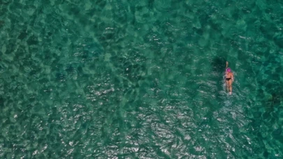 Catalina’yı yüzerek geçen ilk Türk kadını Bengisu ”7 Okyanus” için hazırlanıyor