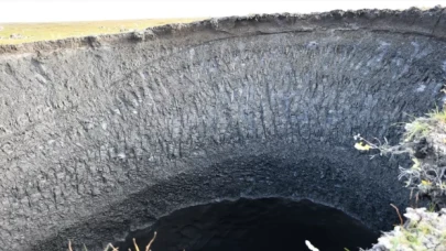 Sibirya'da meydana gelen kraterler ve orman yangınları iklim felaketinin habercisi mi?