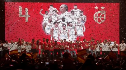İspanya, Avrupa basketbol şampiyonluğunu Madrid’de kutladı