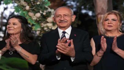 CHP Genel Başkanı Kılıçdaroğlu, İzmir’de nikah şahitliği yaptı