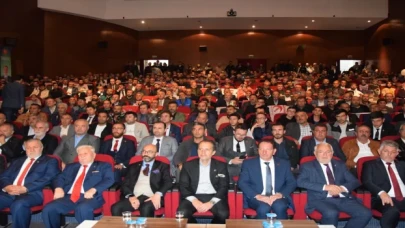 Yeniden Refah Partisi Genel Başkanı Erbakan, Bilecik’te partisinin il kongresine katıldı: