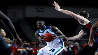 Türk Telekom: 75  Paris Basketbol: 90