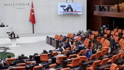 Basın, sosyal medya ve internet haberciliğine ilişkin yasa, TBMM Genel Kurulunda kabul edildi