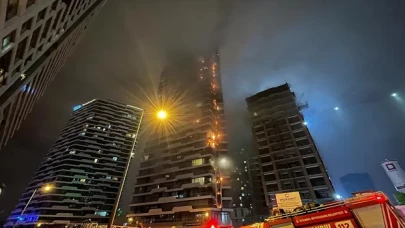 Kadıköy’de 24 katlı binada yangın çıktı