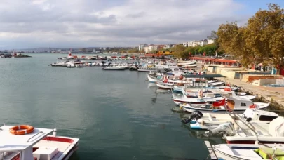 Tekirdağ’da balıkçıların poyraz sebebiyle zorunlu paydosu sürüyor