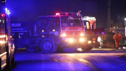 Sakarya’da sünger fabrikasında çıkan yangın kontrol altına alındı