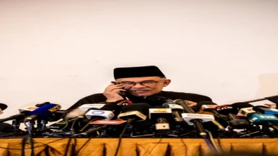 Malezya Başbakanı İbrahim, Cumhurbaşkanı Erdoğan ile görüşmesini vatandaşlarına dinletti