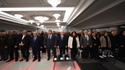 Kılıçdaroğlu, Kayseri’de kanaat önderleriyle buluştu