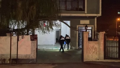 Bursa’da bir kişi boşanma aşamasındaki eşi ile kayınvalidesini silahla yaraladı