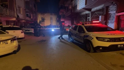 İzmir’de sokakta cesedi bulunan 18 yaşındaki gencin öldürüldüğü anlaşıldı