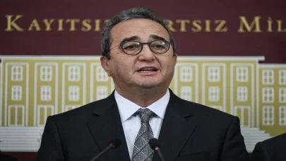Bülent Tezcan: ”Başörtüsü teklifine bu şekliyle Genel Kurulda destek vermeyeceğiz”