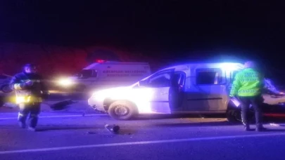 Burdur’da tırdan düşen hayvanların neden olduğu kazada 1 kişi öldü, 7 kişi yaralandı