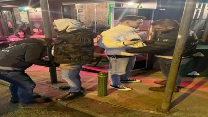 İstanbul’da polisten umuma açık mekanlarda denetim